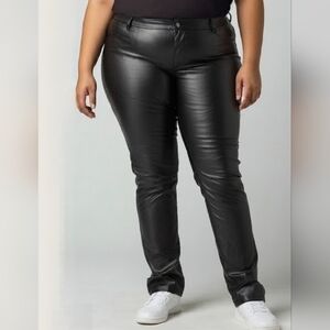 New With Tags Women's Plus Size Pleather Pants Black 22 W Skinny Cut